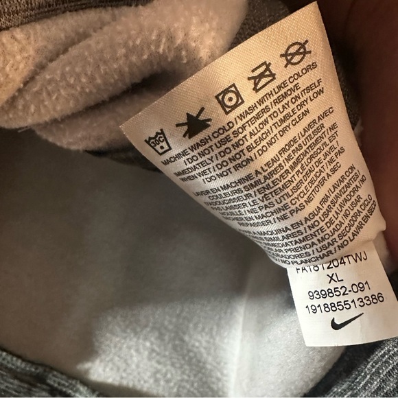 Nike Dri-FIT Full Zip Hoodie Kids XL Gray Performance Jacket - Picture 8 of 13